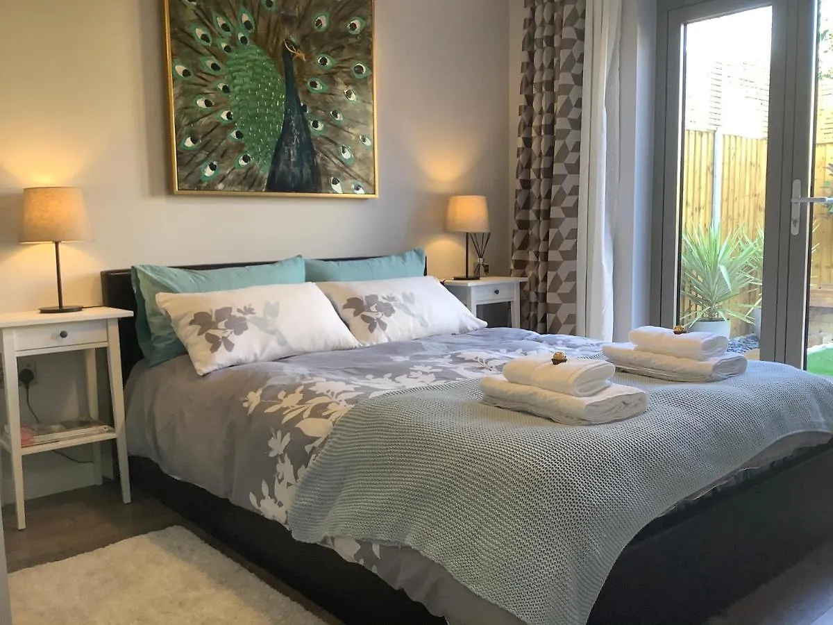 Aparthotel Carolyn'S Place Ruislip